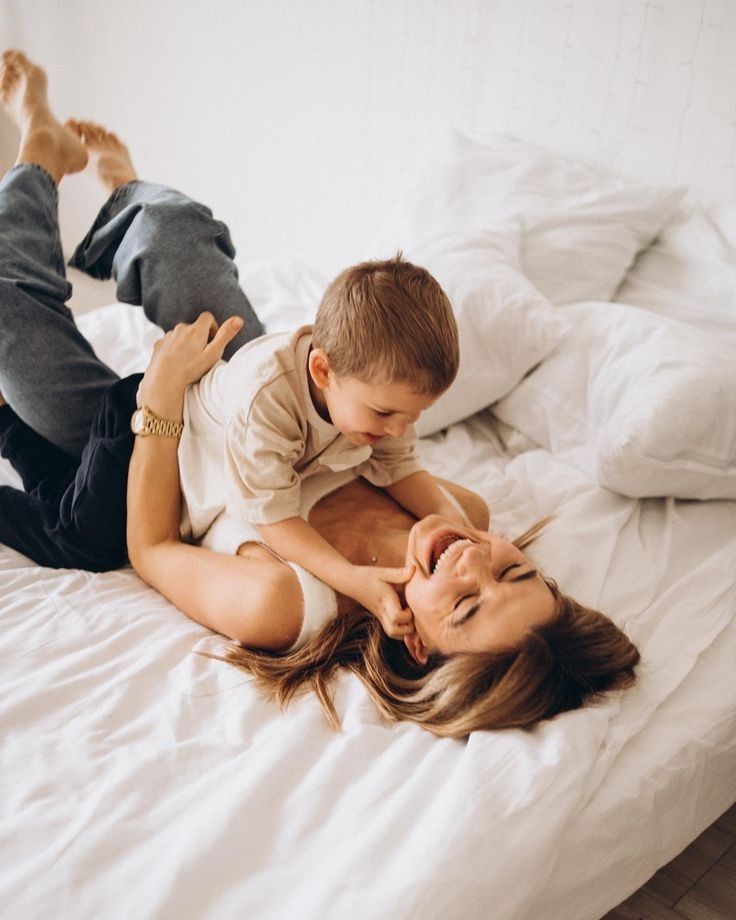 How to Glow Up as a Mom Without Getting Skinny: Real Tips, Postpartum Hair & Skincare Products That Work